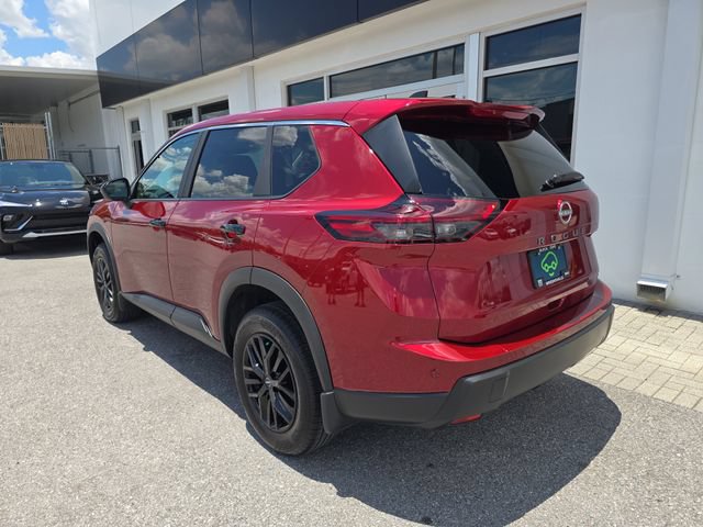 Used 2026 Nissan Rogue S FWD image 5