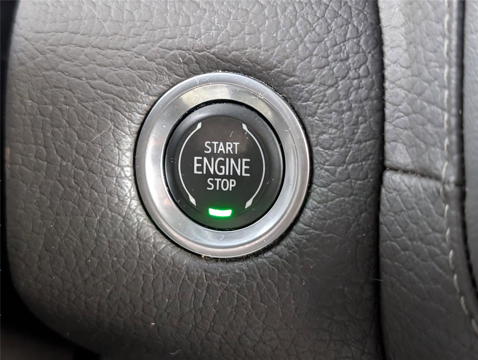 Used 2022 GMC Yukon Denali image 31