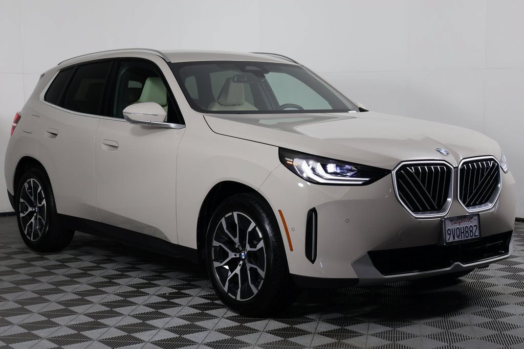 Certified 2026 BMW X3 xDrive30i w/ Convenience Package AWD/4WD image 3