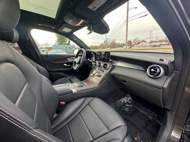 Certified 2022 Mercedes-Benz GLC 300 4MATIC image 29