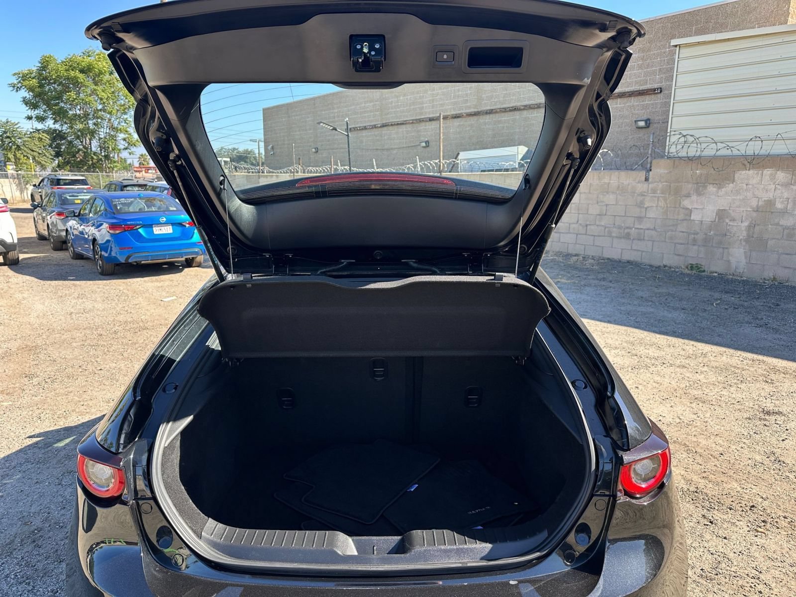 Used 2026 MAZDA MAZDA3 s FWD image 31