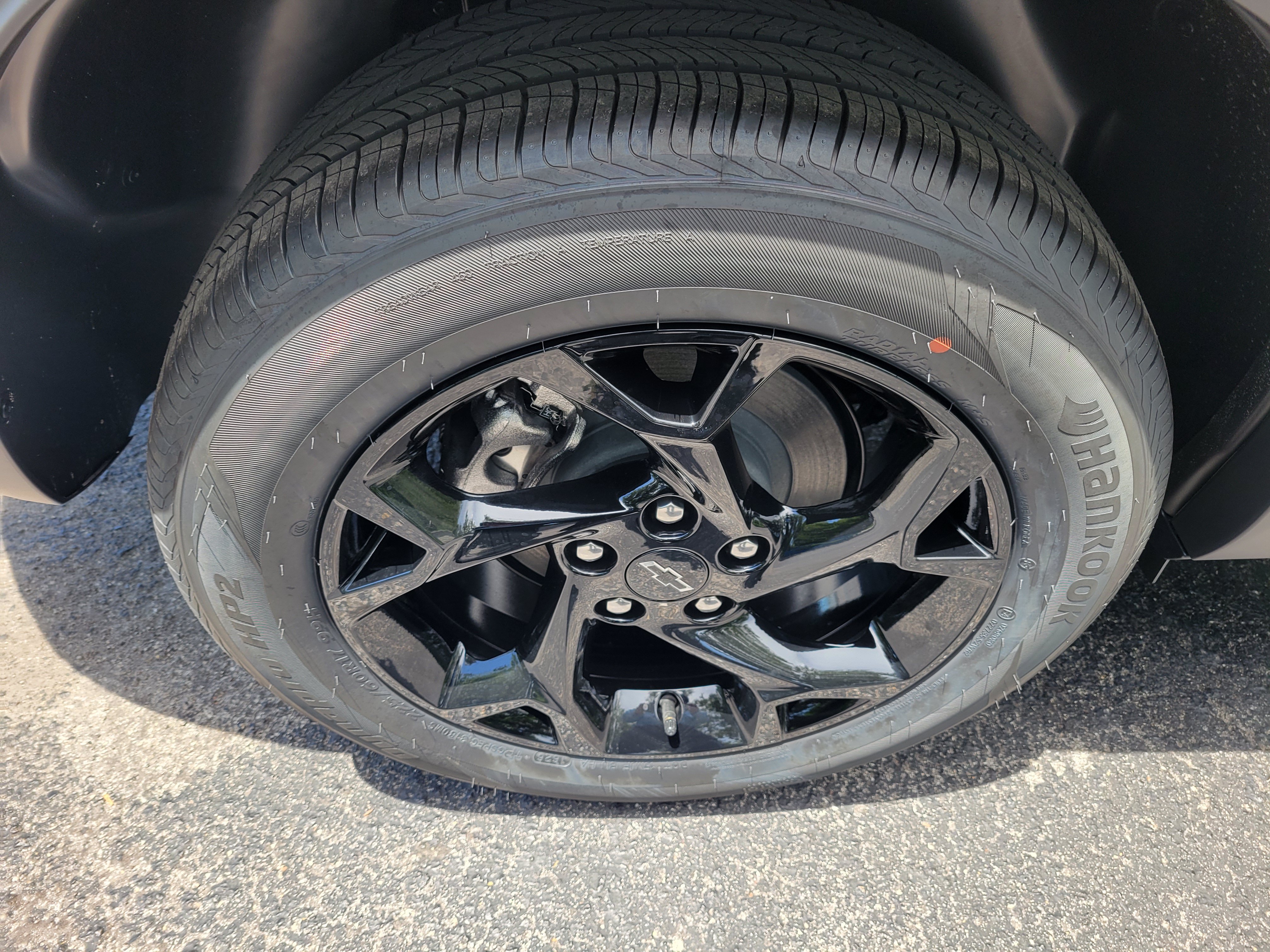 New 2026 Chevrolet Trax LT w/ Driver Confidence Package FWD image 35