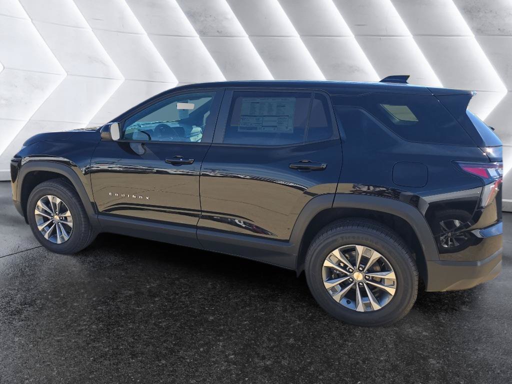 New 2027 Chevrolet Equinox LT w/ LPO, Floor Liner Package FWD image 7