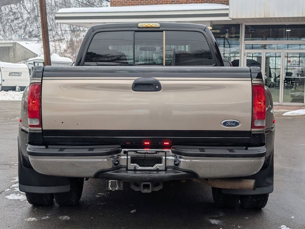 Used 2004 Ford F350 Lariat image 9