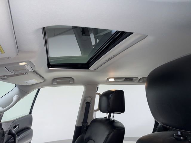 Used 2021 Nissan Armada Platinum w/ Captain's Chairs Package image 4