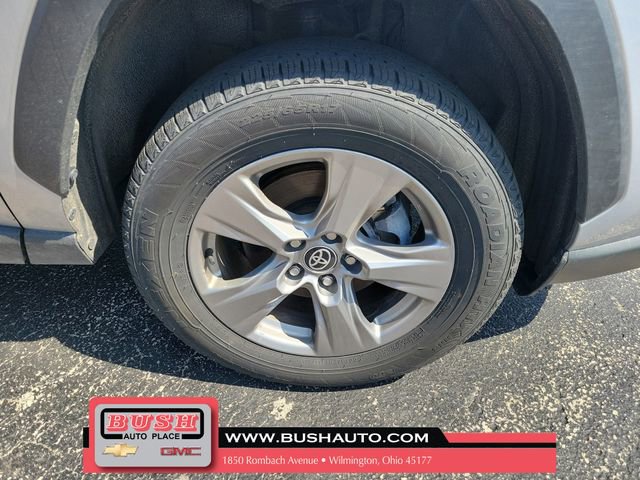 Used 2024 Toyota RAV4 XLE image 5
