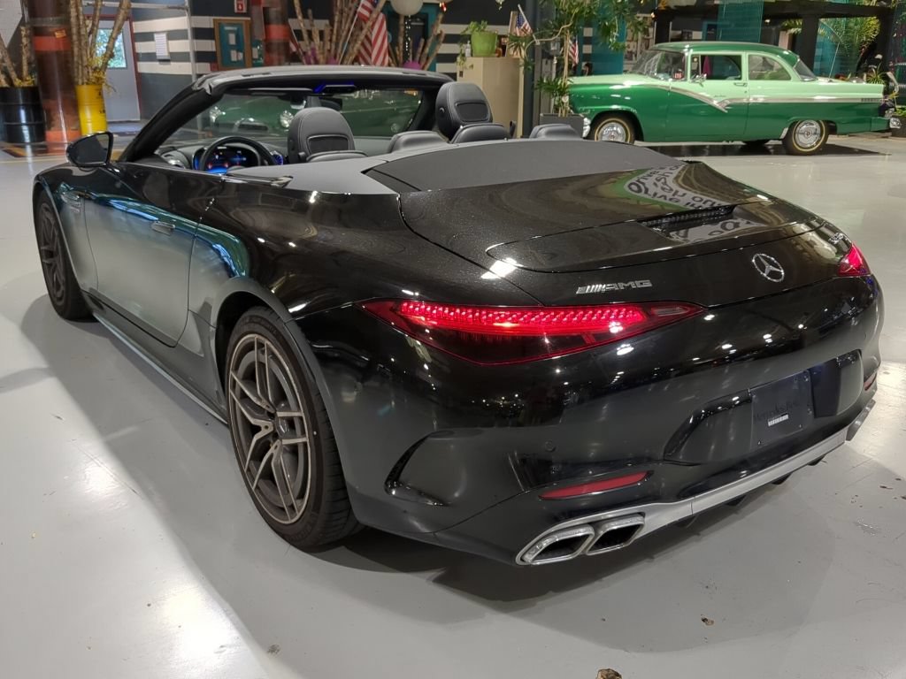 Used 2023 Mercedes-Benz SL 63 AMG 4MATIC image 11