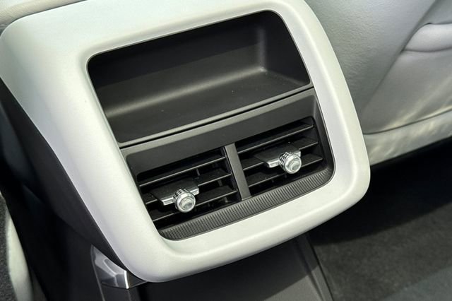 Used 2024 Cadillac Lyriq Sport RWD image 44