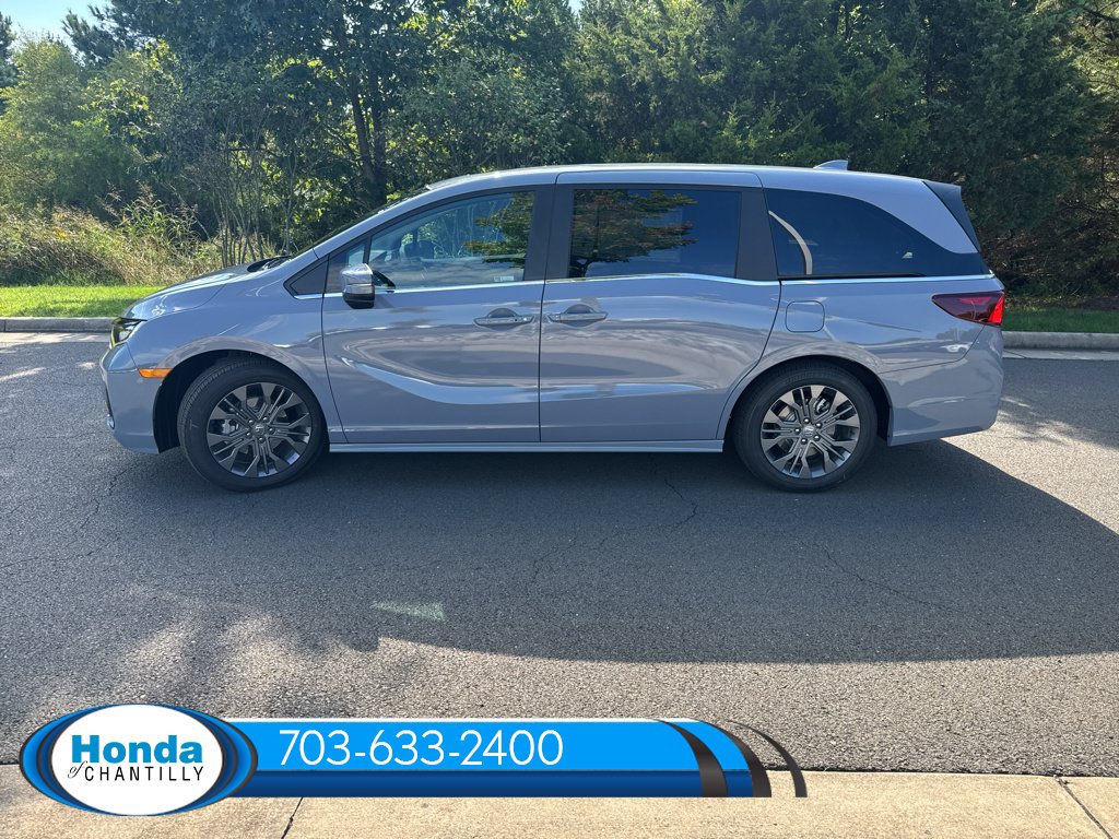 New 2027 Honda Odyssey Touring image 4