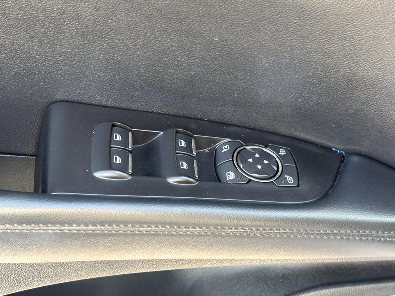 Certified 2022 Lincoln Nautilus Reserve w/ Luxury Package AWD/4WD image 16