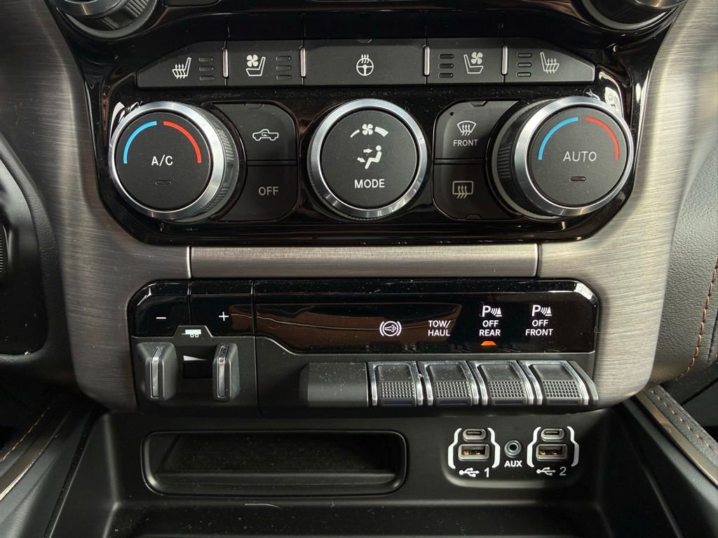 Used 2022 RAM 2500 Limited image 30