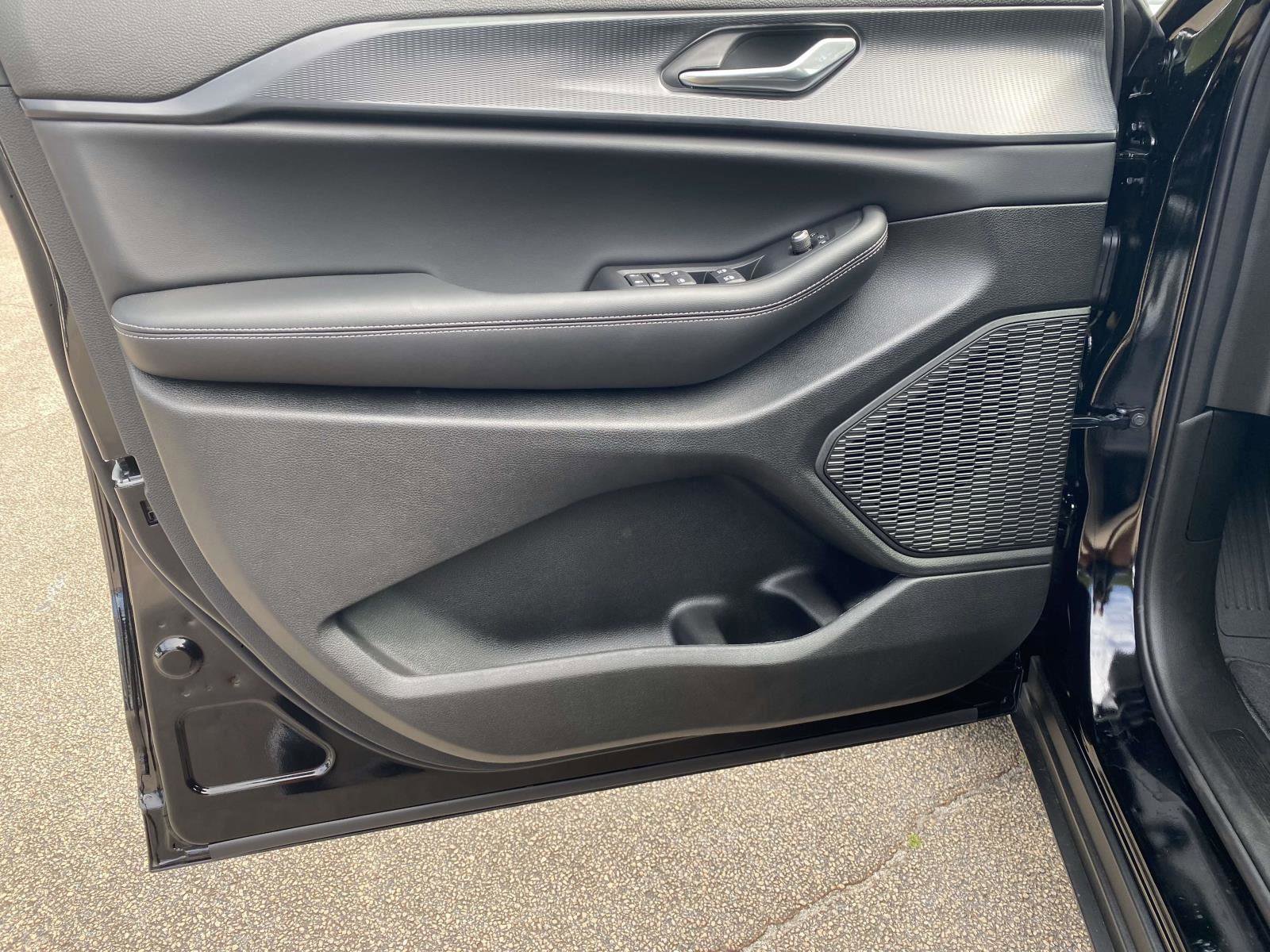 New 2025 Jeep Grand Cherokee Laredo X image 13