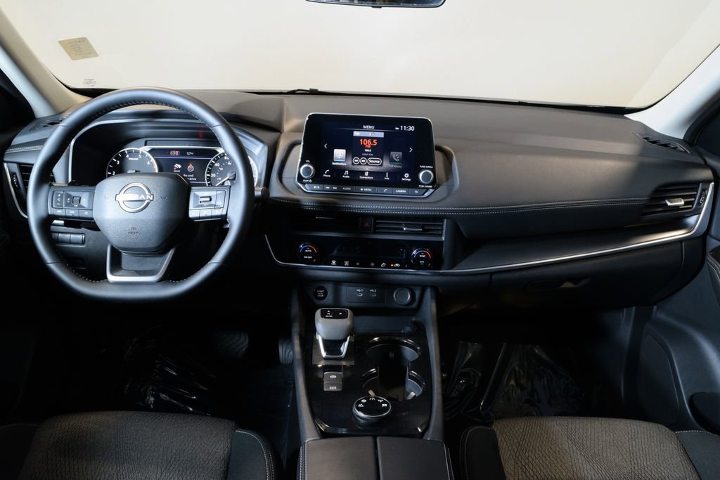 Used 2026 Nissan Rogue SV AWD/4WD image 13