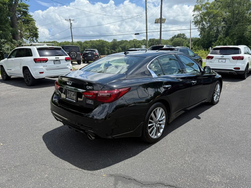 Used 2022 INFINITI Q50 Luxe w/ Cargo Package image 7