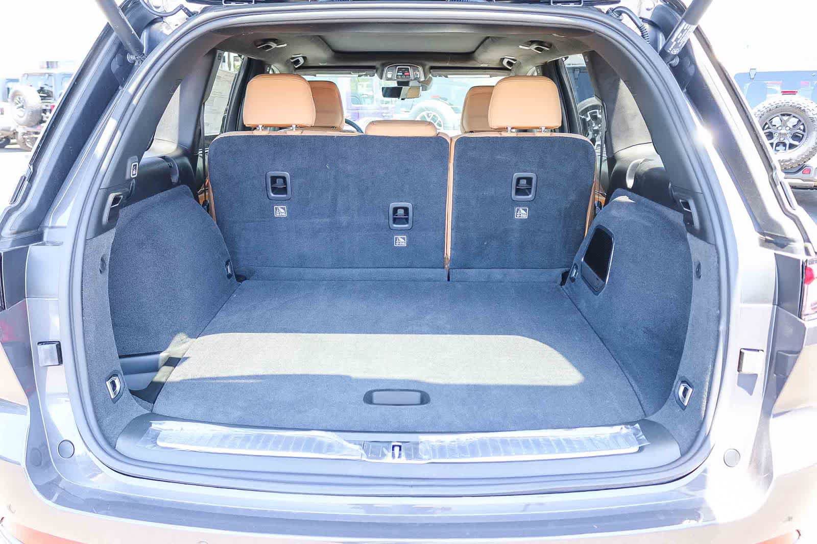 New 2026 Jeep Grand Cherokee Summit AWD/4WD image 10