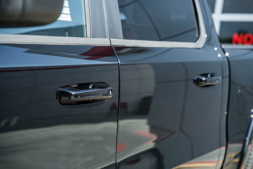 New 2026 RAM 1500 Laramie AWD/4WD image 18