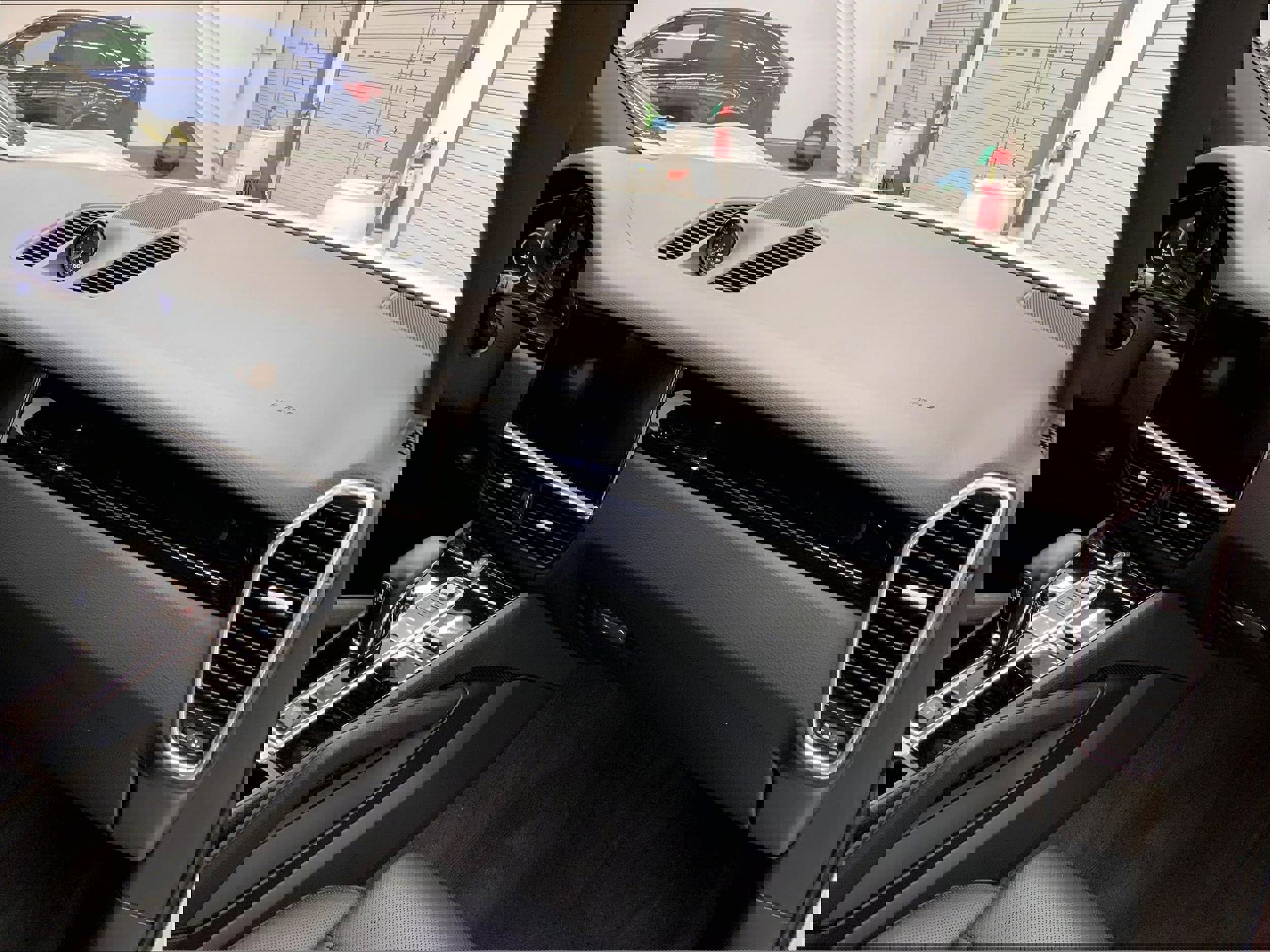 Used 2022 Porsche Cayenne E-Hybrid image 21