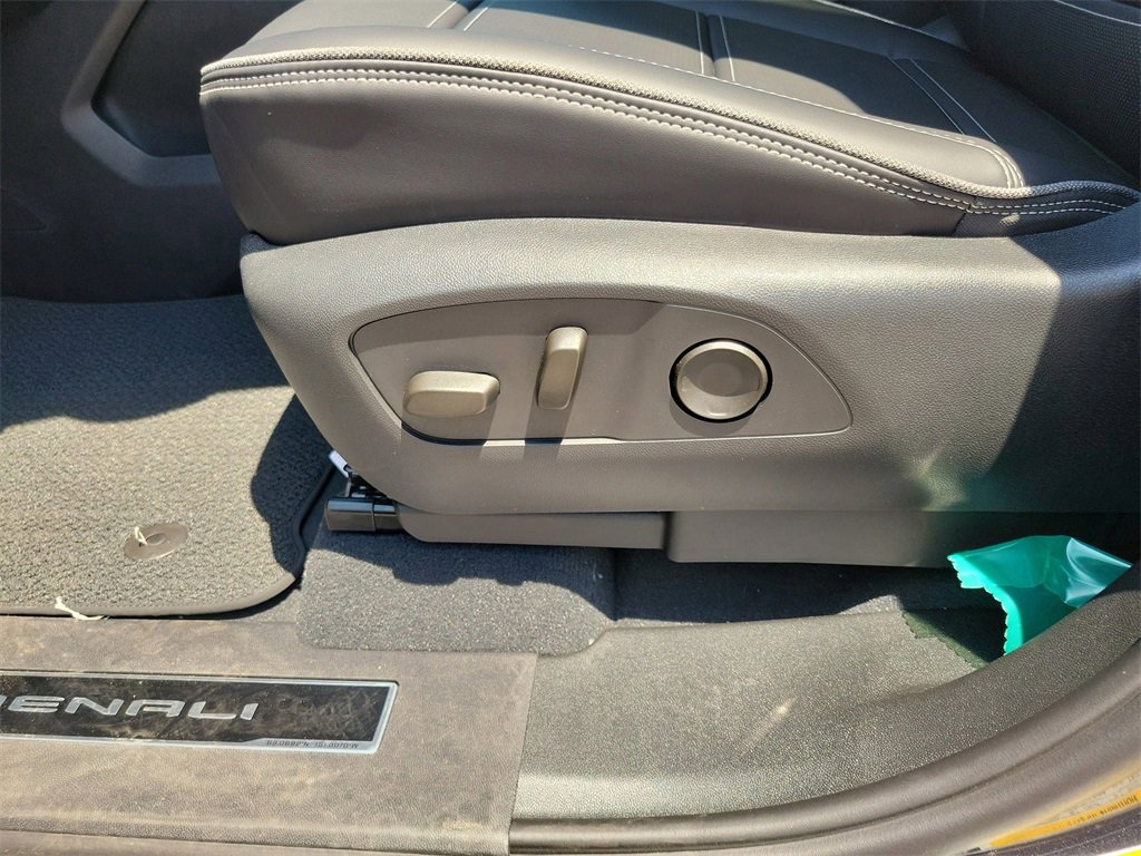 New 2025 GMC Sierra EV Denali image 12