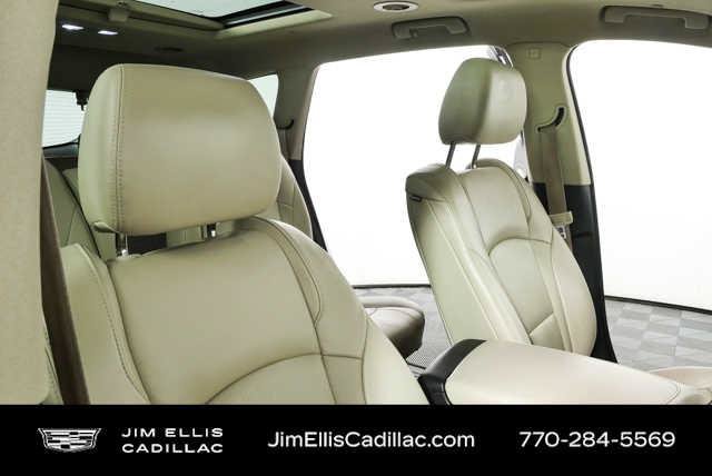 Used 2018 Buick Enclave Premium w/ Experience Buick Package FWD image 22