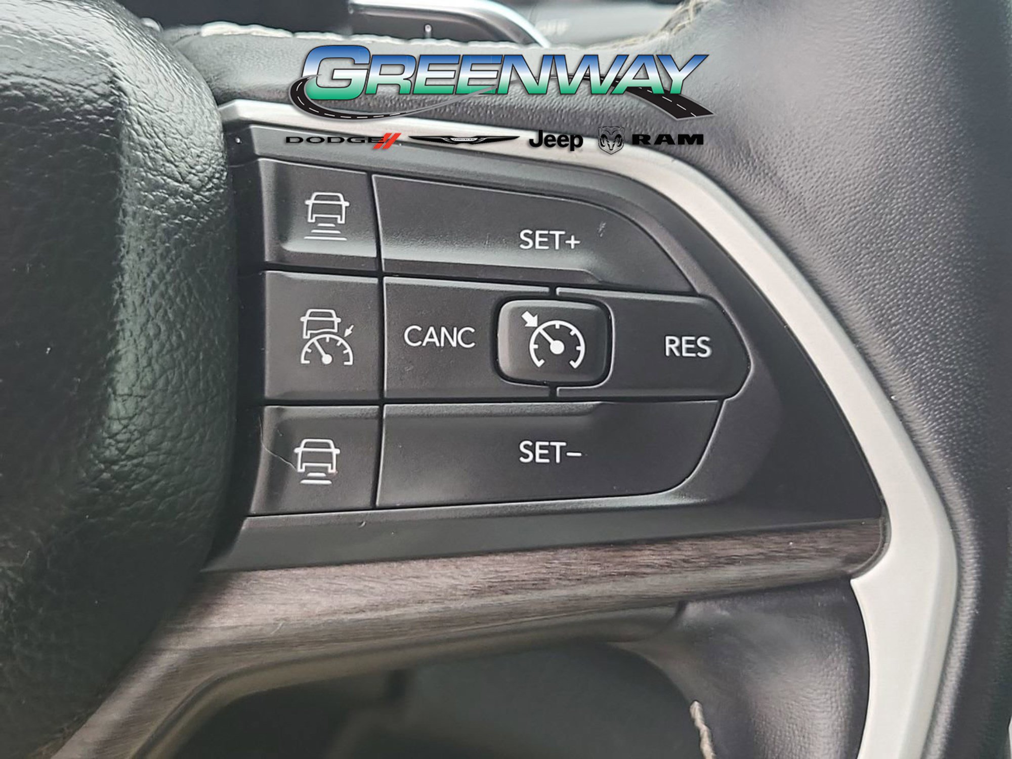 Used 2022 Jeep Grand Cherokee L Limited image 28