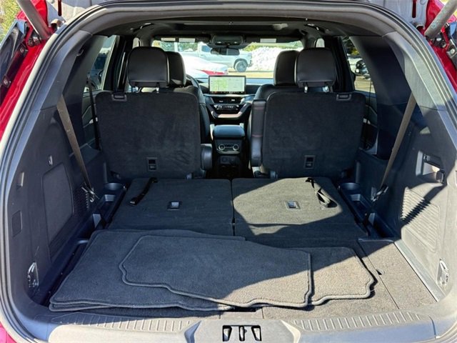 Used 2025 Ford Explorer ST-Line image 4