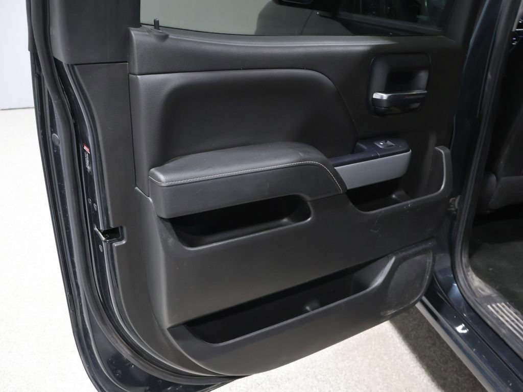 Used 2018 Chevrolet Silverado 1500 LT w/ All Star Edition image 20