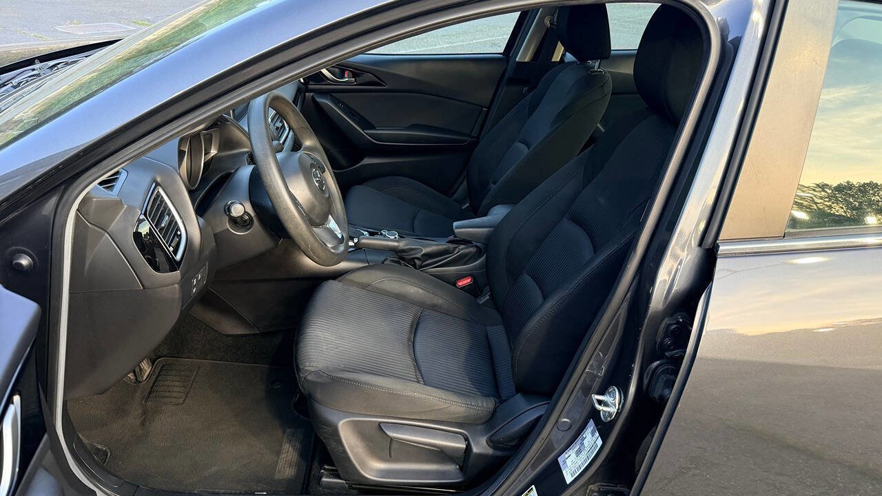Used 2016 MAZDA MAZDA3 i Sport w/ Preferred Equipment Package FWD image 18