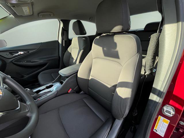 Used 2018 Chevrolet Malibu LT image 12