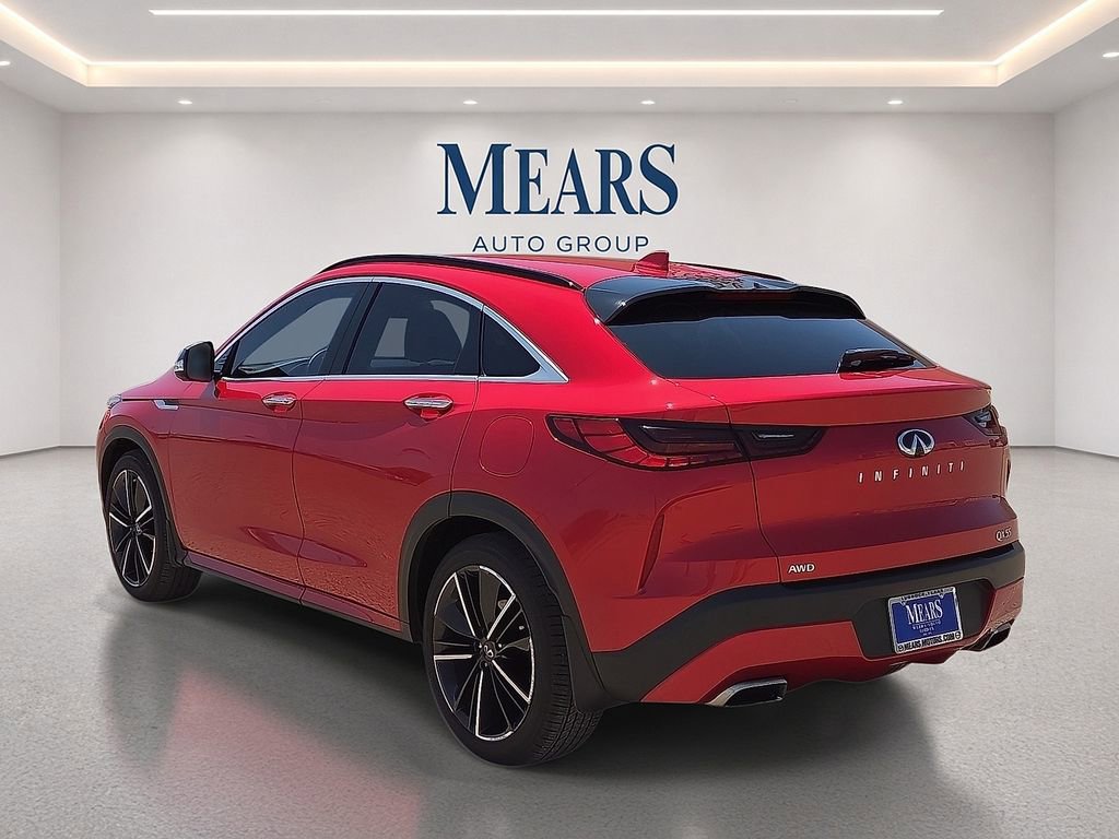 Used 2023 INFINITI QX55 Essential AWD/4WD image 3