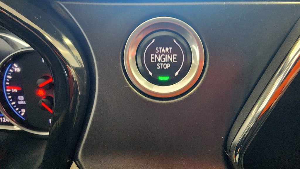 Used 2019 Chevrolet Blazer RS w/ Sun and Wheels Package AWD/4WD image 32