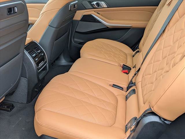 New 2026 BMW X7 xDrive40i w/ M Sport Package image 17