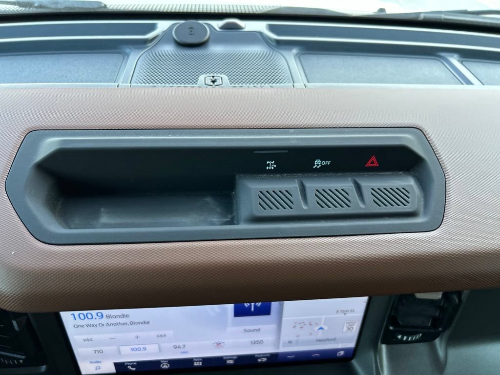 Used 2024 Ford Bronco Outer Banks AWD/4WD image 23