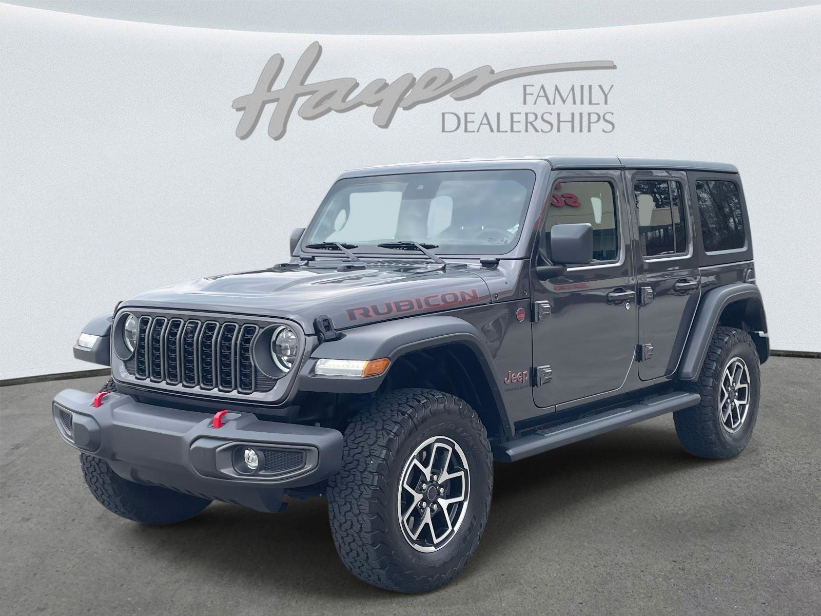 Used 2024 Jeep Wrangler Unlimited Rubicon w/ Technology Group image 8