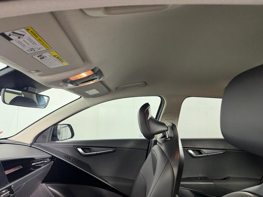 Used 2024 Kia Niro Wind FWD image 17