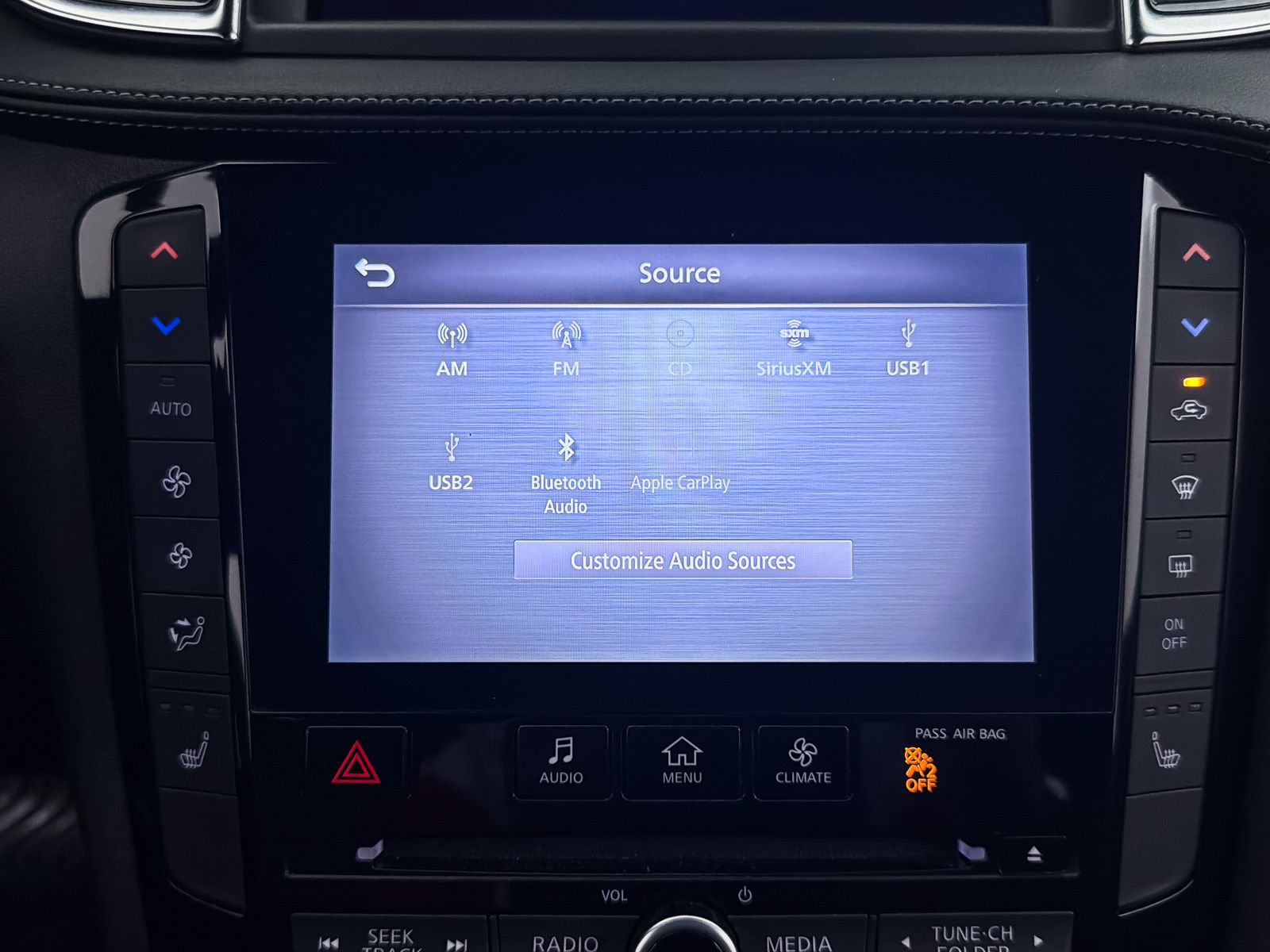 Used 2021 INFINITI QX50 Luxe w/ Appearance Package FWD image 22