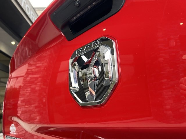 Used 2024 RAM 2500 Big Horn w/ Bed Utility Group image 10