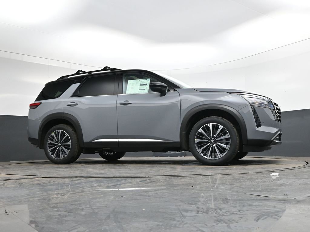 New 2026 Nissan Pathfinder Platinum FWD image 35
