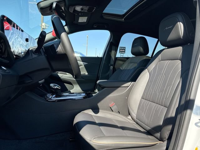 New 2026 Buick Envista Sport Touring FWD image 11
