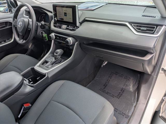 Used 2024 Toyota RAV4 LE AWD/4WD image 20