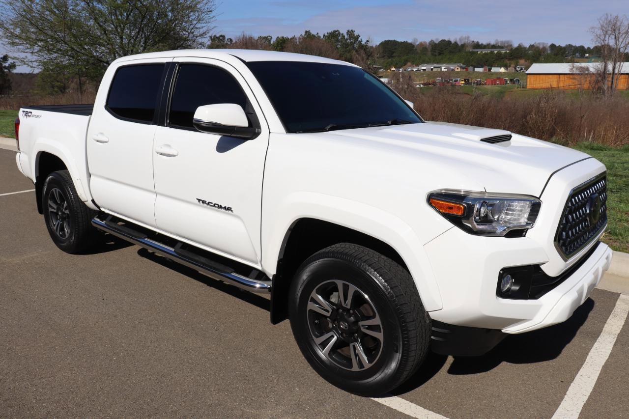 Used 2018 Toyota Tacoma TRD Sport image 20