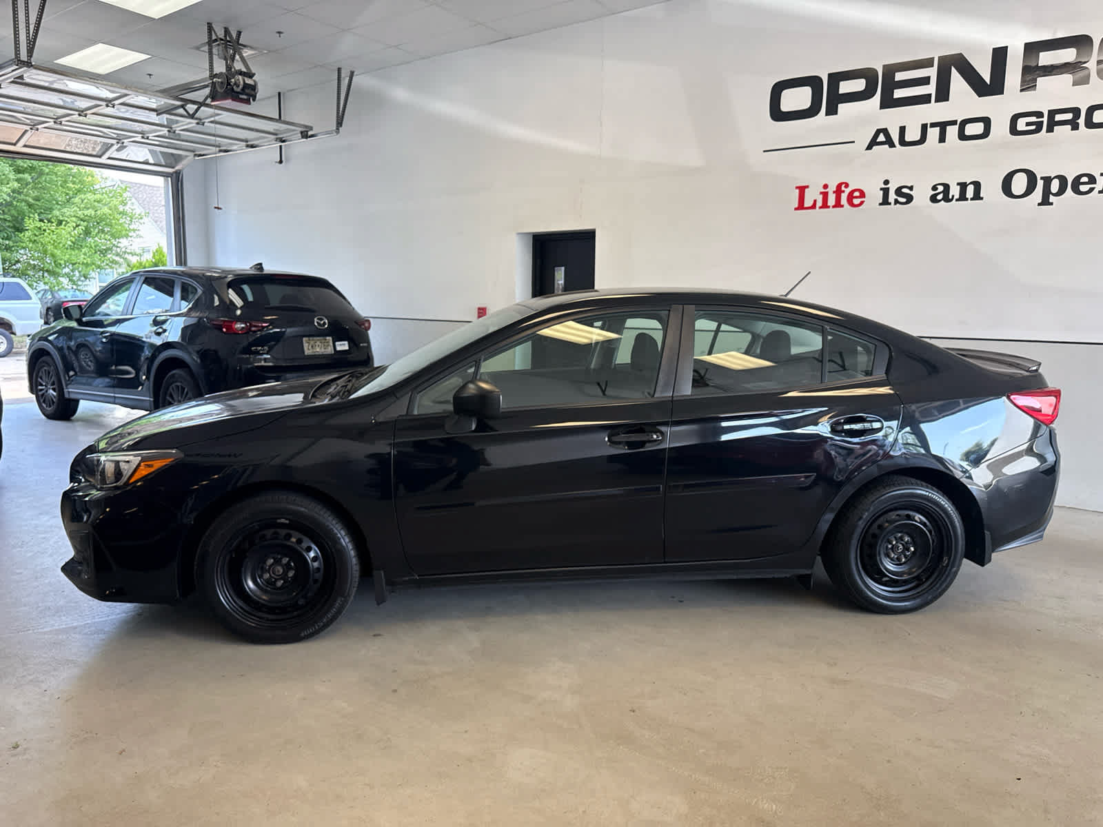 Used 2018 Subaru Impreza 2.0i AWD/4WD image 4