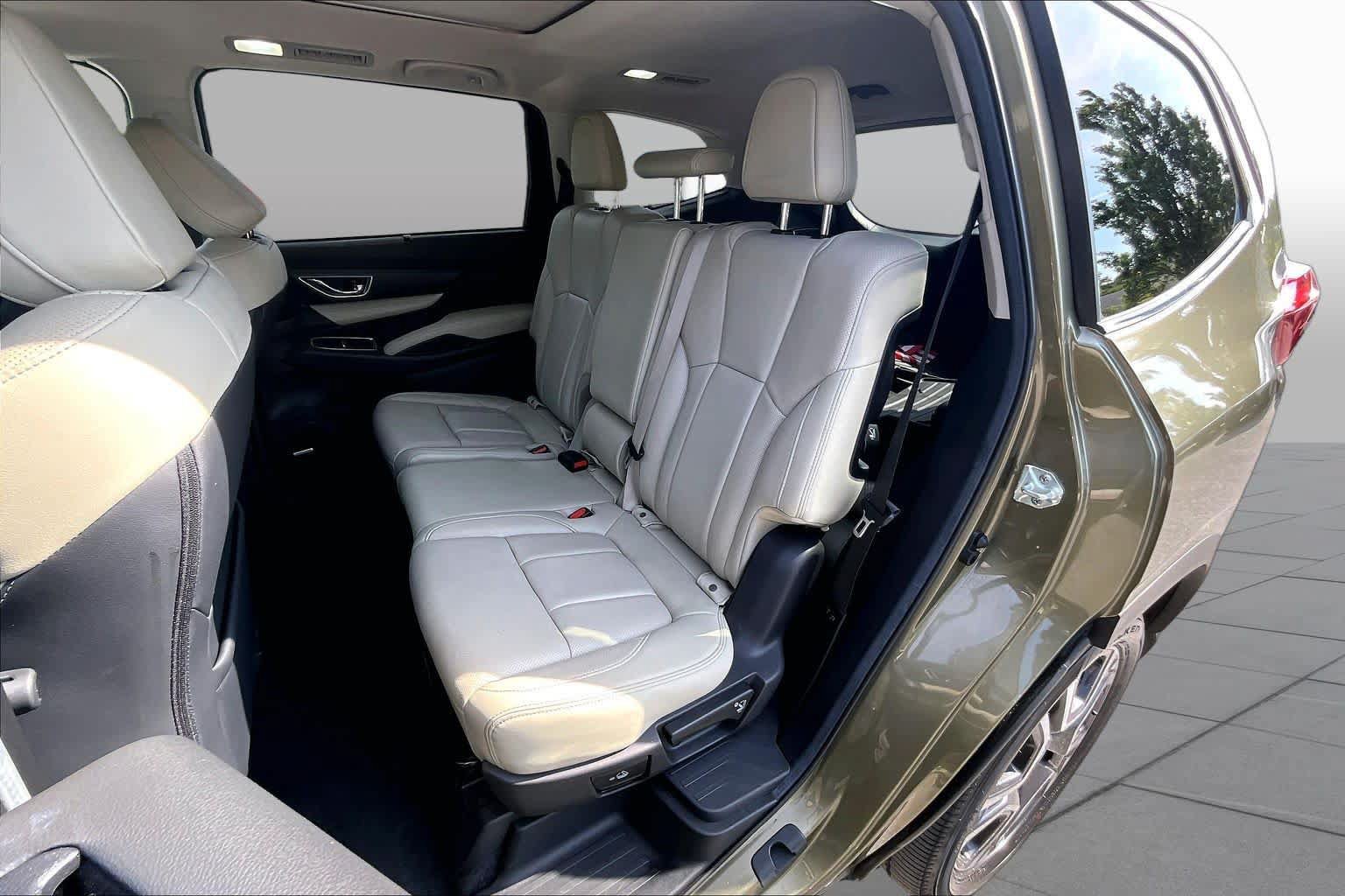 Used 2024 Subaru Ascent Limited w/ Technology Package AWD/4WD image 20