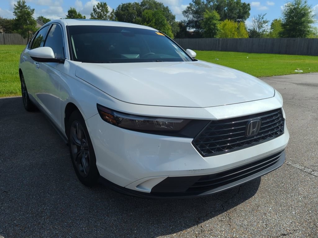 Certified 2023 Honda Accord EX image 2