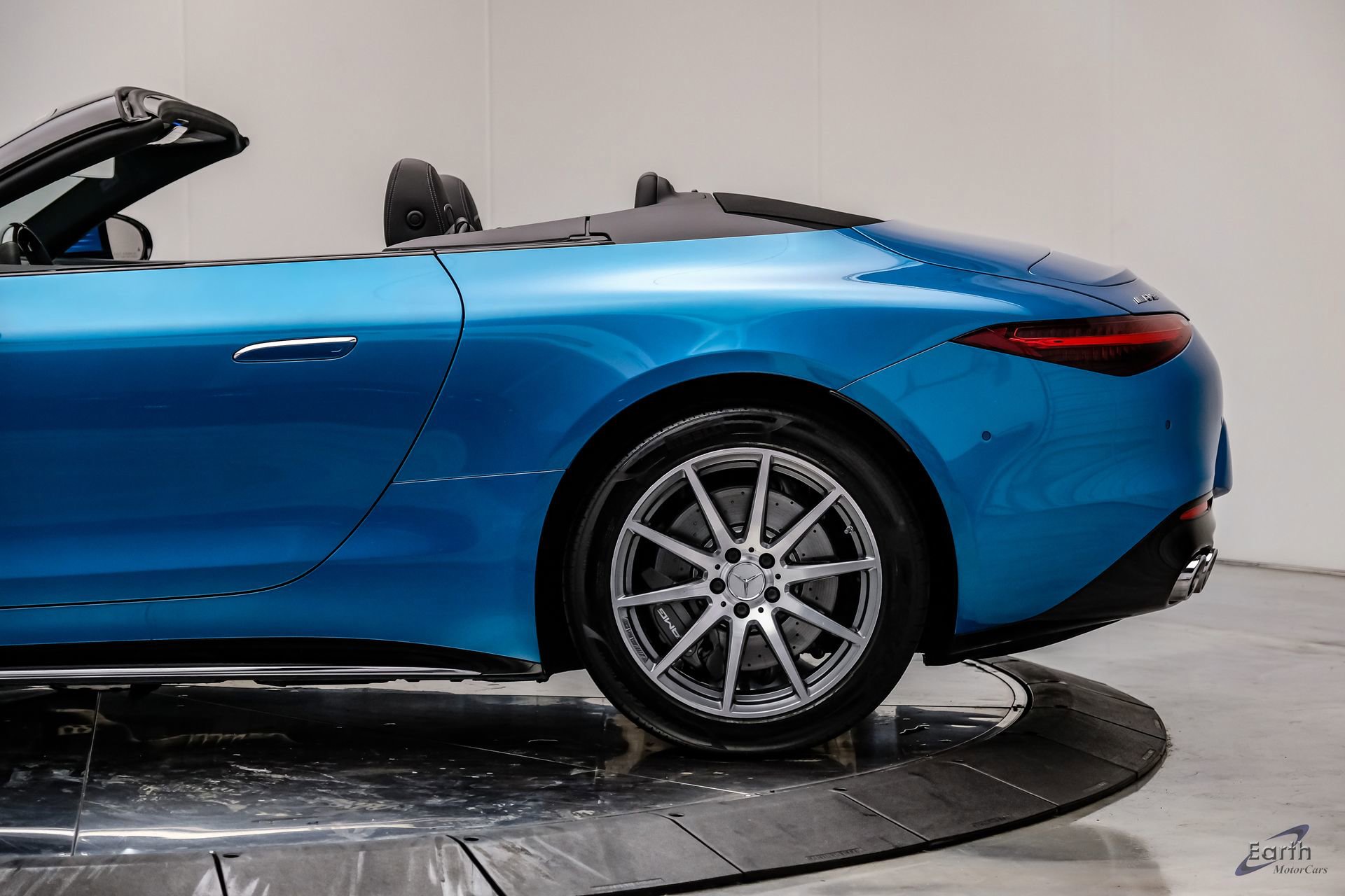 Used 2024 Mercedes-Benz SL 43 AMG image 12