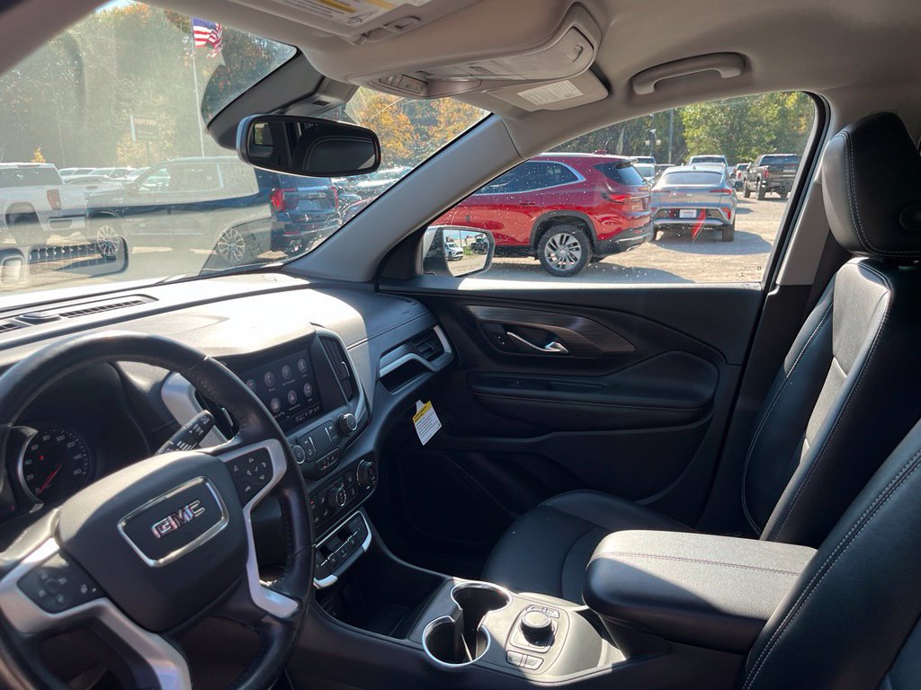 Used 2022 GMC Terrain SLT w/ LPO, Floor Liner Package AWD/4WD image 20