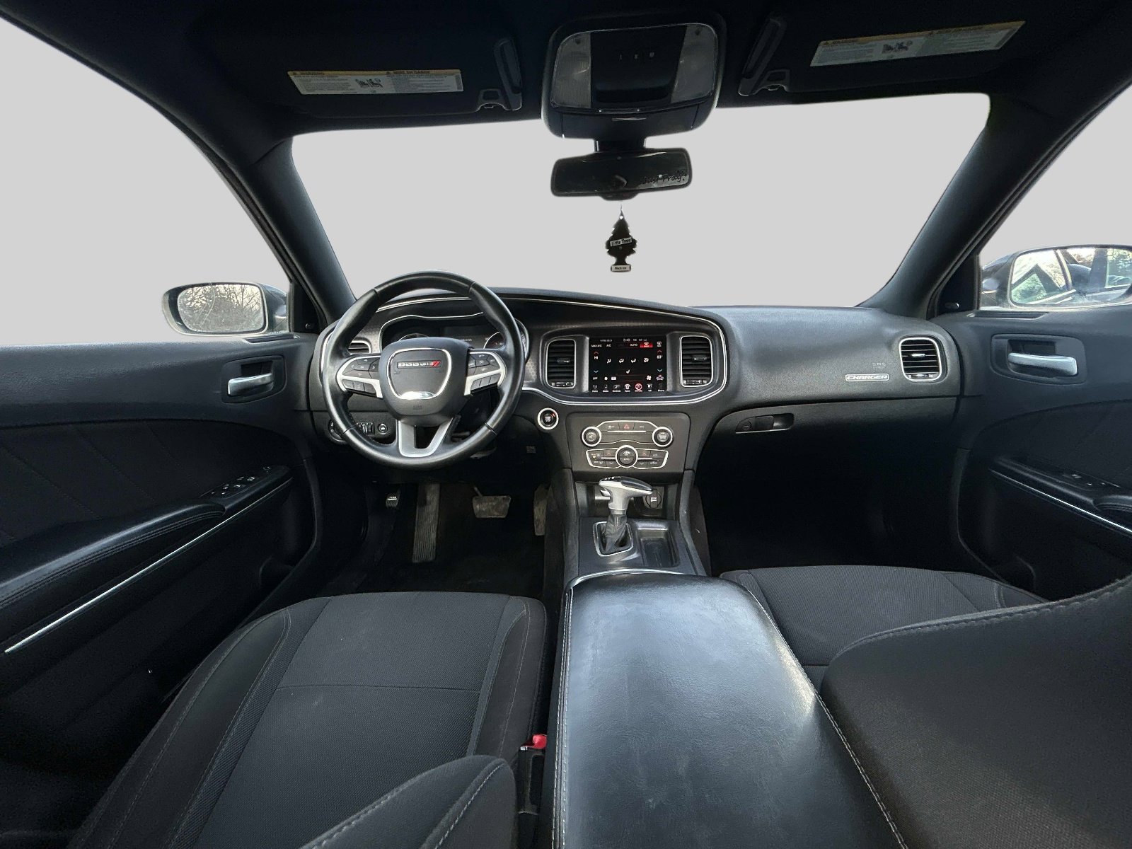 Used 2016 Dodge Charger SXT image 17