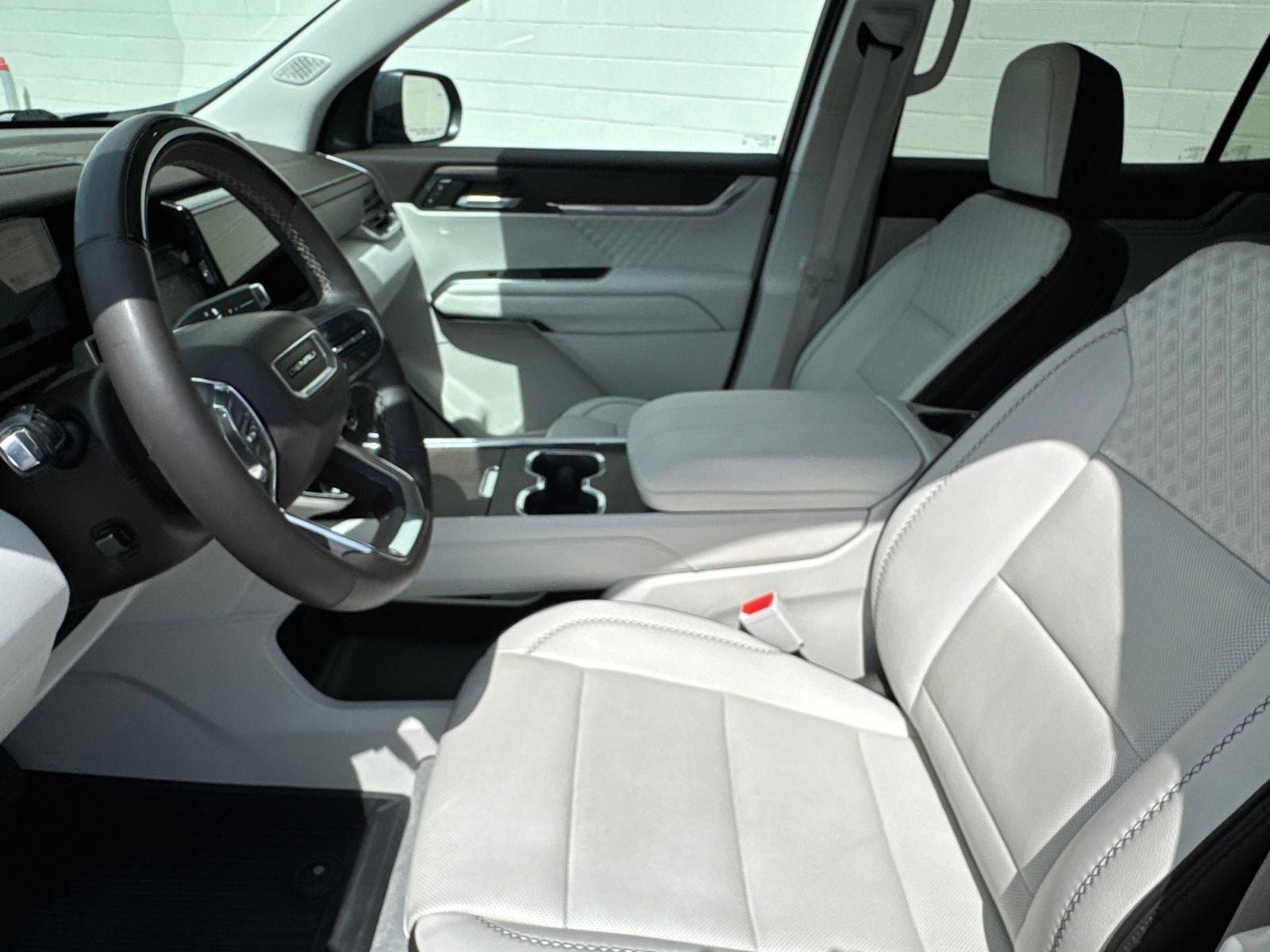 Used 2025 GMC Acadia Denali w/ Super Cruise Package AWD/4WD image 27