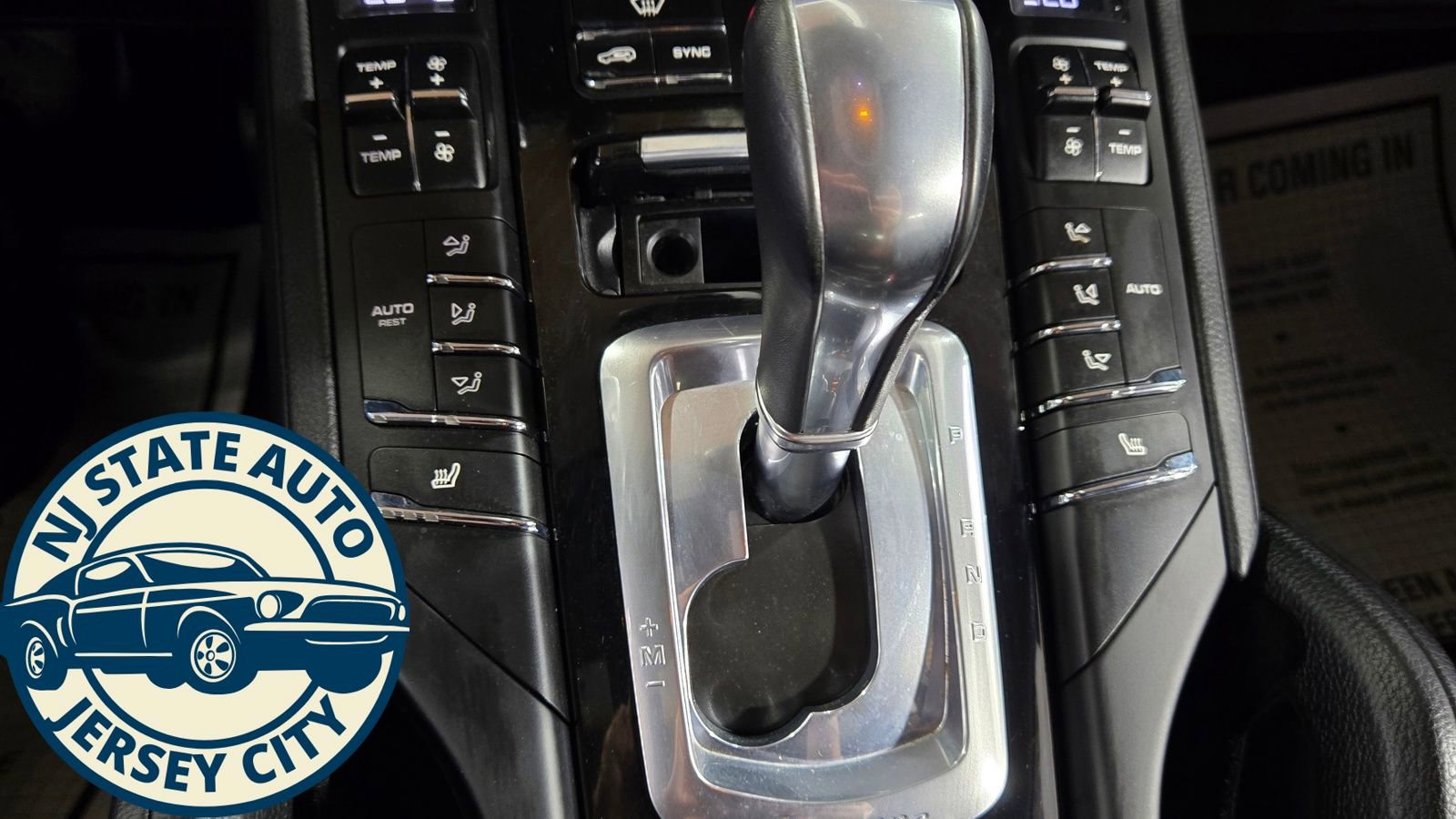 Used 2018 Porsche Cayenne Platinum Edition image 17