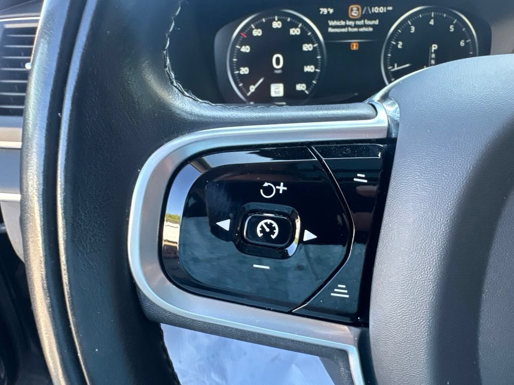 Used 2020 Volvo XC90 T6 Momentum w/ Protection Package Premier AWD/4WD image 16