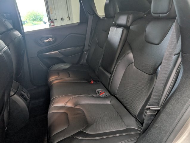 Used 2021 Jeep Cherokee Limited AWD/4WD image 15